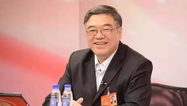 兩會 | 朱永新提案：關(guān)于進(jìn)一步規(guī)范中小學(xué)圖書館圖書采購招標(biāo)工作的建議