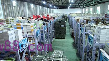 圖書批發(fā)商根據(jù)什么對(duì)銷售的圖書制定折扣